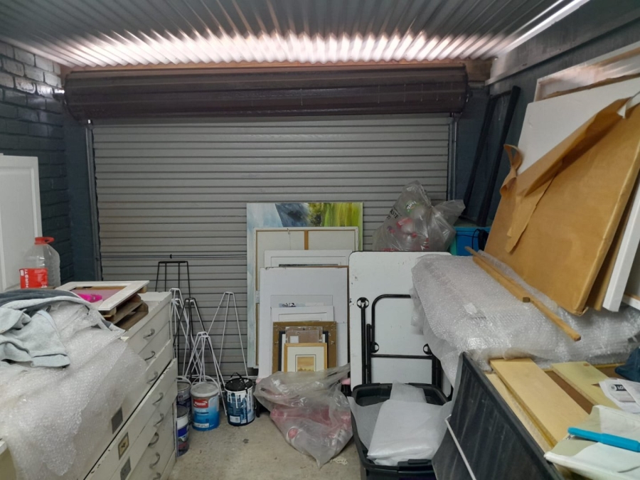 3 Bedroom Property for Sale in Stilbaai Wes Western Cape